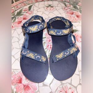 Teva, Celestial Print, NWOT